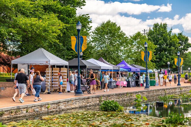 You'll find tons of culturally themed vendors along the creek at the World Heritage Festival.