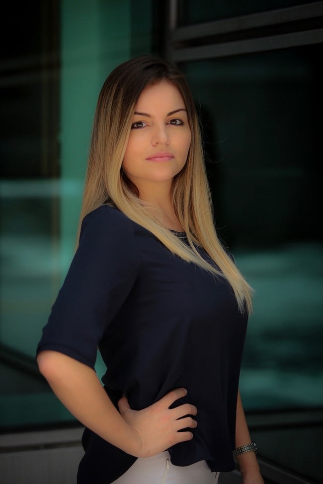 Agent Photo