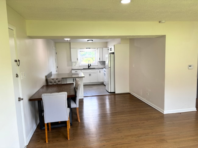 209 W Johnson St unit 1B, Palatine, IL 60067 - photo 5