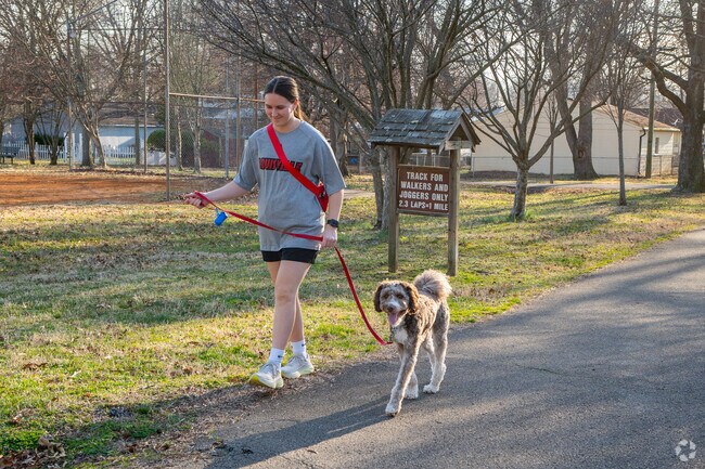Near Woodlawn, Warwick Park is a great place to walk the dog.