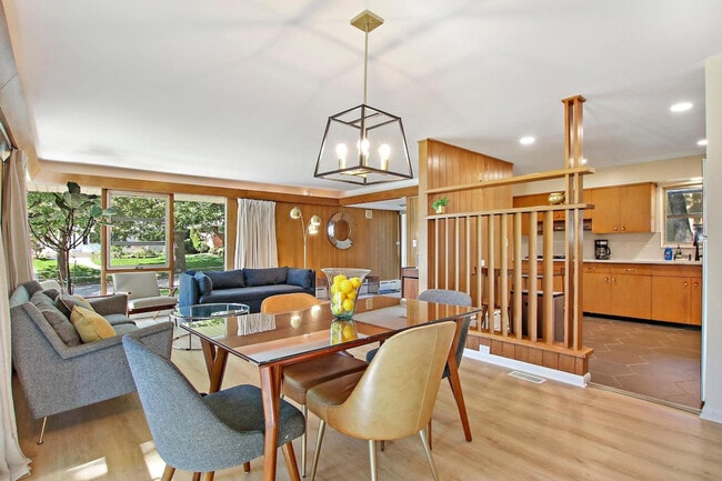 2401 Hyde Park Ave unit ID1265535P, Waukegan, IL 60085 - photo 2