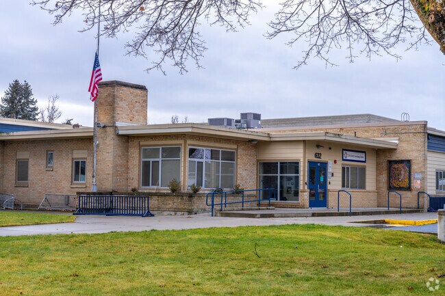 Borah Elementary features a small student drop off loop in front of the school.