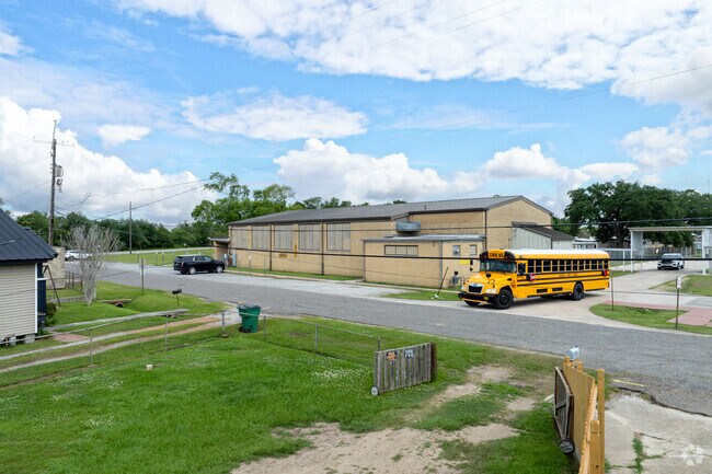 Lockport Upper Elementary School prepares students for middle school.