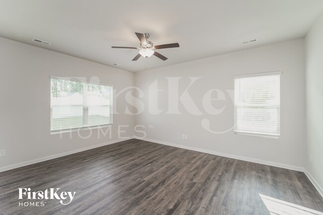 5304 Cobblestone Glen Dr, Charlotte, NC 28213 - photo 3