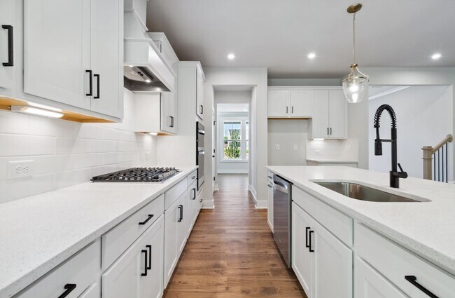 4002 Adler Cir, Buford, GA 30519 - photo 5