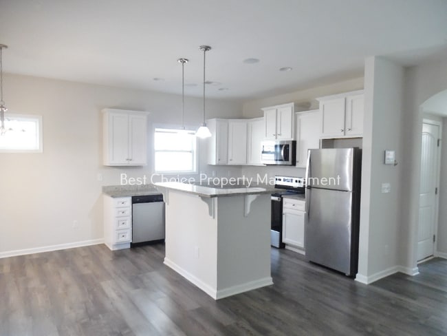 176 Highland Park Ct, Easley, SC 29642 - photo 2