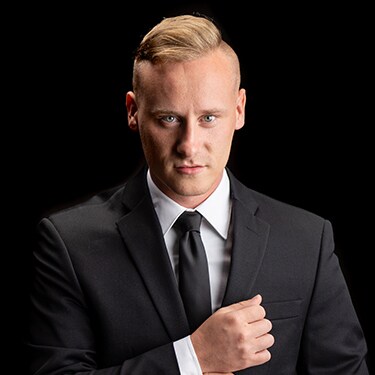 Agent Photo
