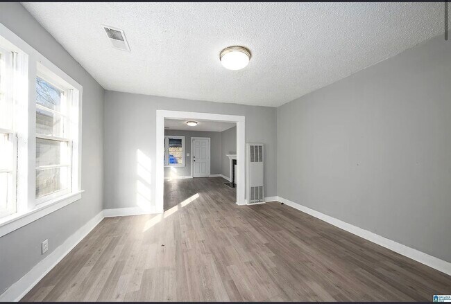 1825 18th St Ensley, Birmingham, AL 35218 - photo 5