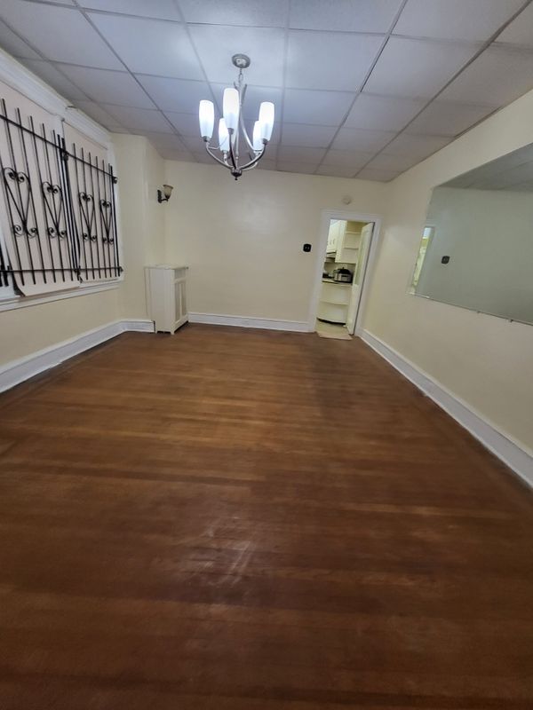 261 S 63rd St, Philadelphia, PA 19139