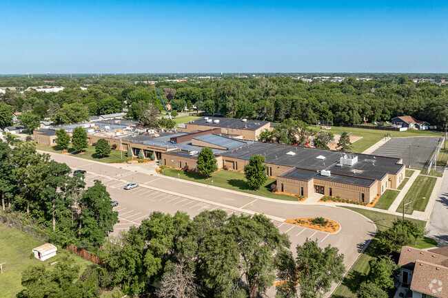Park Terrace Elementary School is located in Spring Lake Park, MN.