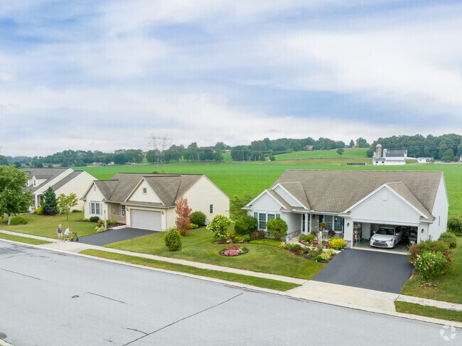 Young and old can live in the perfect home in Clay with a scenic view.