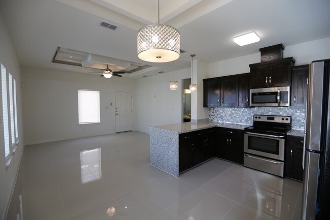 900 E Myrtle Beach Ave unit 1, McAllen, TX 78503 - photo 2