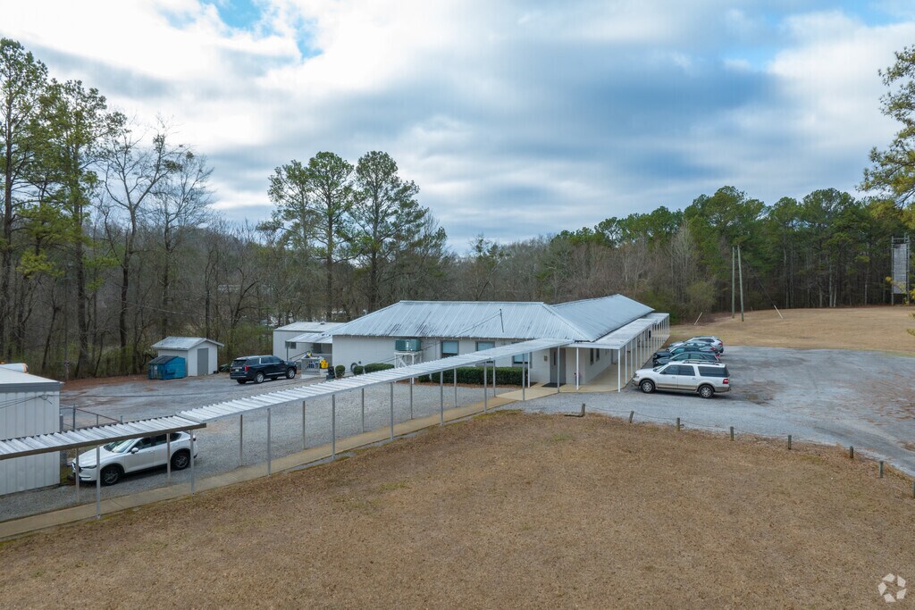 St. Clair County Day Program is located at 470 10th St, Ashville, AL 35953.