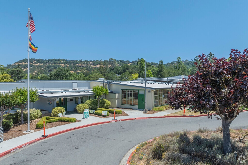 Alta Heights Elementary School is a public elementary school.