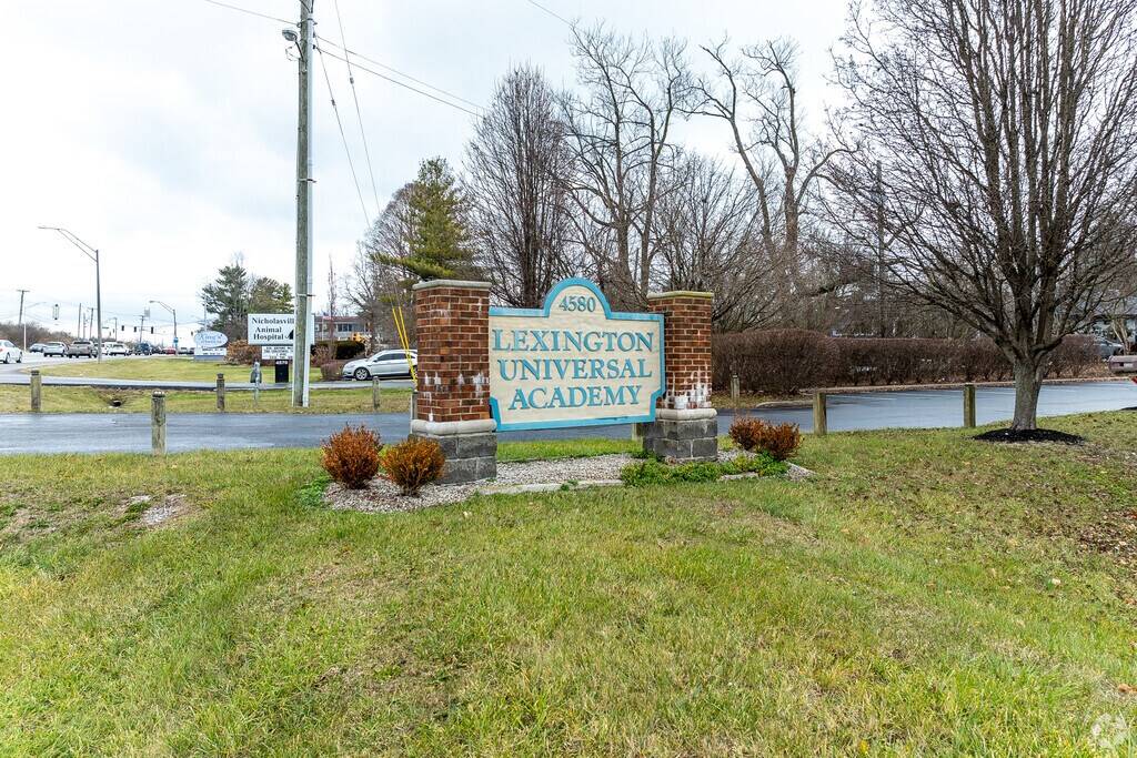 Lexington Universal Academy is the only full-time Islamic school in Lexington with Pre-K to 8th.