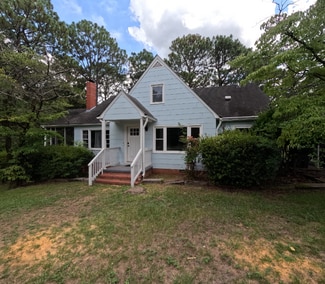 120 Longview Dr, Fayetteville, NC 28311