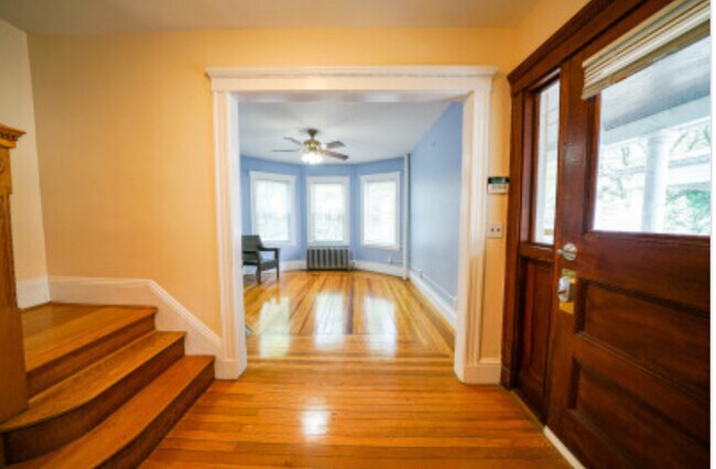 20 Winslow Rd unit 1, Brookline, MA 02446 - photo 3