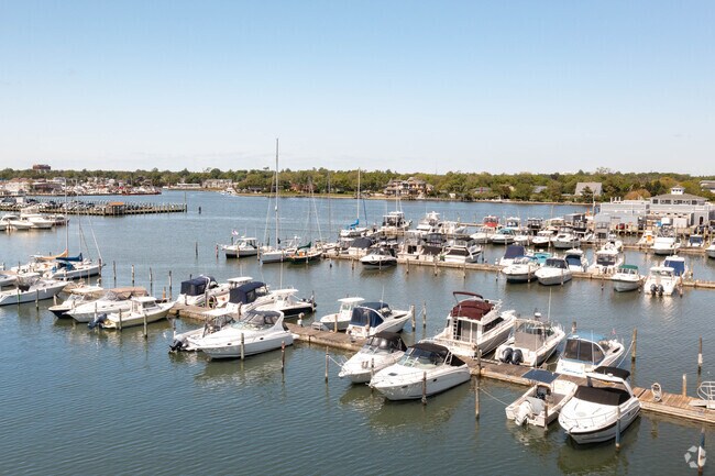 There are several marinas in the Downtown Bay Shore, NY area where residents dock their boats.