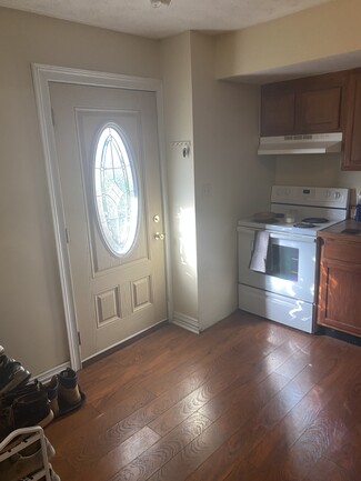 621 17th St Unit 2, Huntington, WV 25703