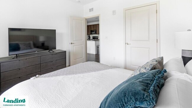 1905 Promenade Way unit 3316, Jacksonville, FL 32207 - photo 4