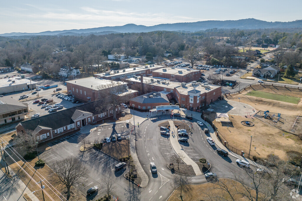 City Park Elementary School in Dalton has an 11 to 1 student-teacher ration.