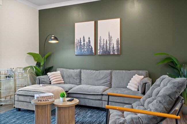 2005 Clarksdale Dr unit ID1241753P, Charlotte, NC 28206 - photo 2