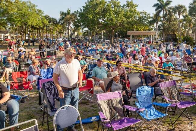 Stardust Memories concert event Bonita Springs Riverside Park draws a large crowd.