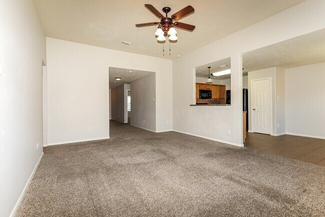 25418 Barmby Dr, Tomball, TX 77375 - photo 4