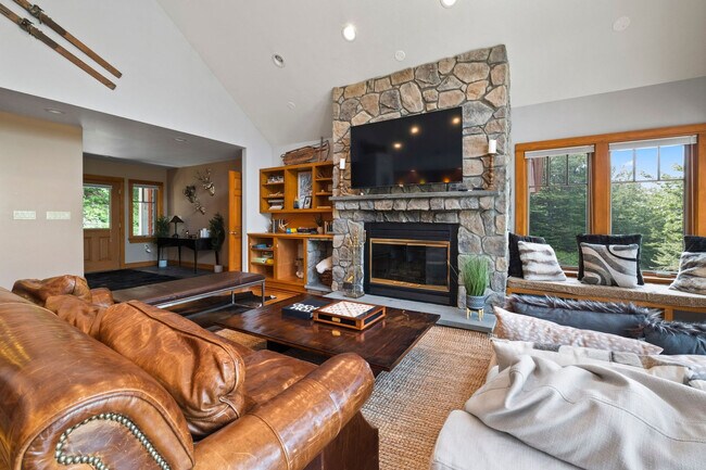 196 Black Mountain Rd unit ID1262025P, Lincoln, NH 03251 - photo 3