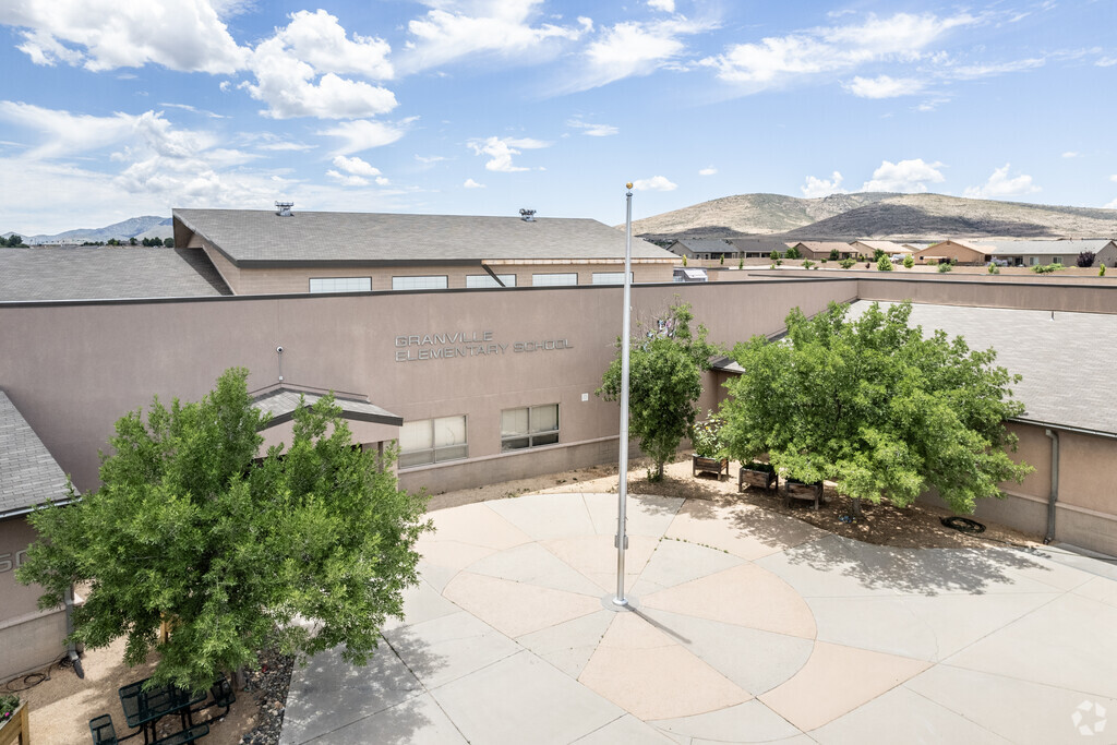 Granville Elementary of Prescott Valley is home of the Geckos.