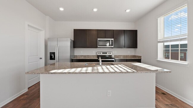 1016 Bunch Berry Dr, Joppatowne, MD 21085 - photo 7