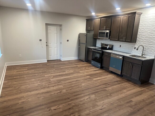 8 Philadelphia Ave unit 3C, Shillington, PA 19607 - photo 2