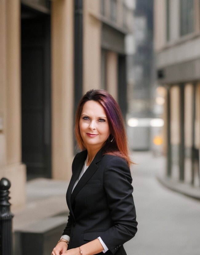 Agent Photo