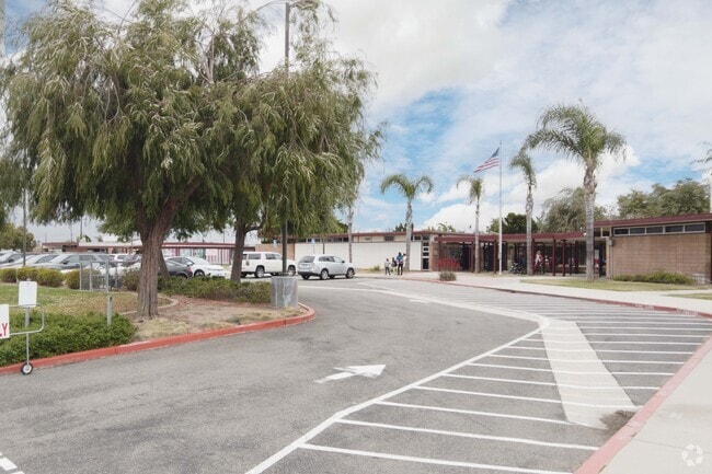 Hickory Elementary School received an A from the school grading website Niche.