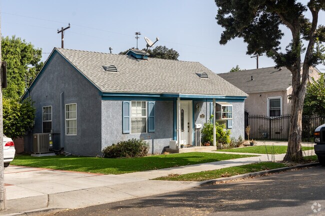 Addams is a compact neighborhood of organized city blocks.
