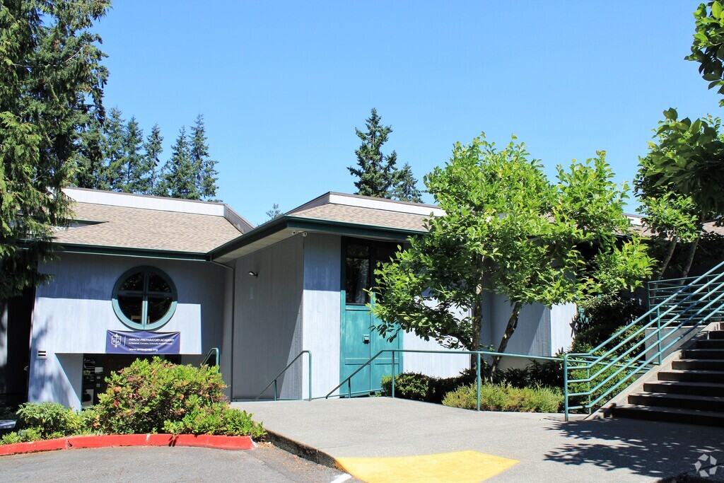 Arrow Preparatory School offers private faith-based education in he City of Edmonds.