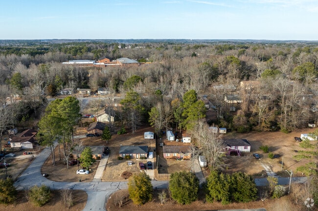 Enjoy the beautiful weather in Northwest Auburn.