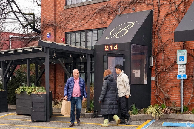 Balthazar bakery is a French-inspired bakery offering baguettes, croissants & more in Englewood.