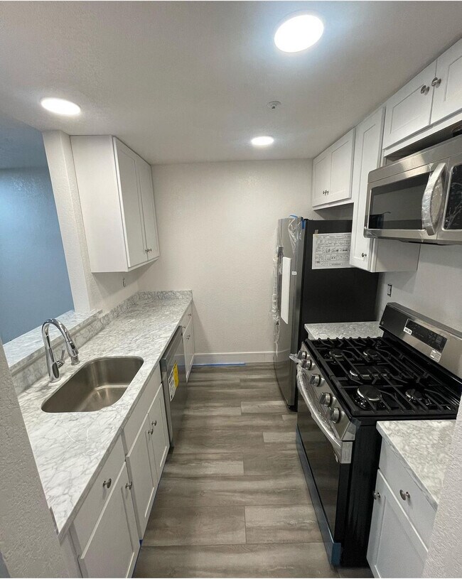 1801 Marshall Rd unit 803, Vacaville, CA 95687 - photo 6