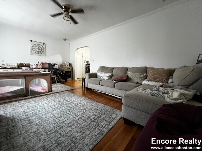 22 Fairbanks St unit 6, Boston, MA 02135 - photo 2