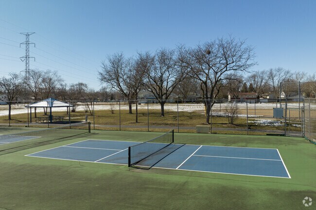 Sycamore Park features tennis courts.