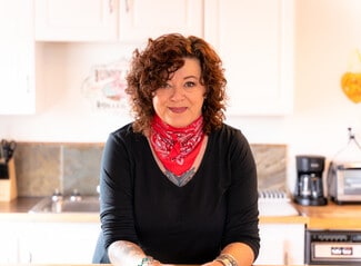 LAURIE BUNKER