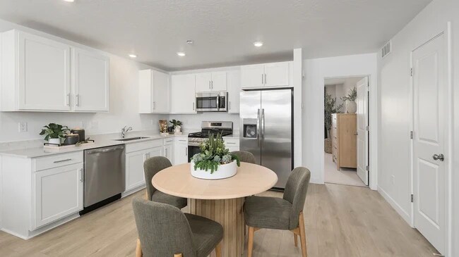 696 W Frost St, Santaquin, UT 84655 - photo 6