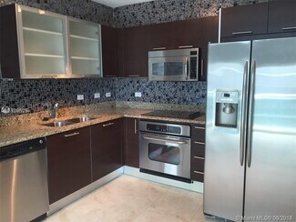 41 SE 5th St, Miami, FL 33131