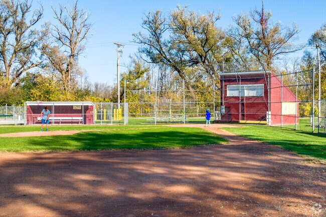 The Canastota Recreation Park offers multiple baseball diamonds for locals to use.