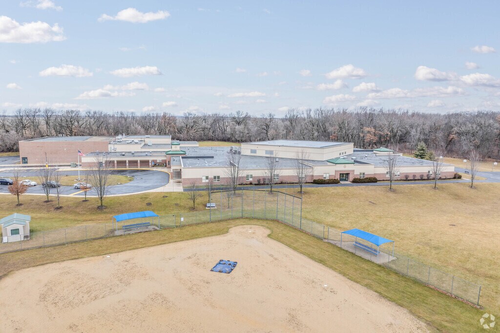 Cambridge Elementary School has a large campus.