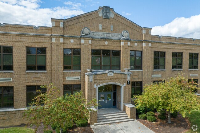 Harrison Hill Elementary School serves K-5 with a student-teacher ratio of 20 to 1.