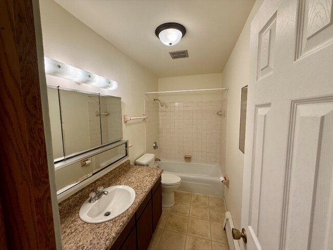 3025 N 9th St unit 1, Sheboygan, WI 53083 - photo 3
