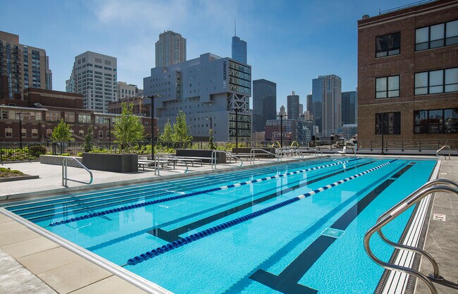 700 N La Salle Dr unit 3107, Chicago, IL 60654 - photo 2