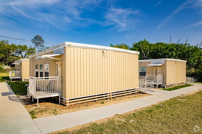 Marion Oaks Elementary School has updates portable classrooms for enhance education.